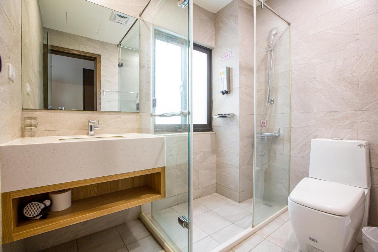 Easylazy Inn Taichung Eksteriør bilde