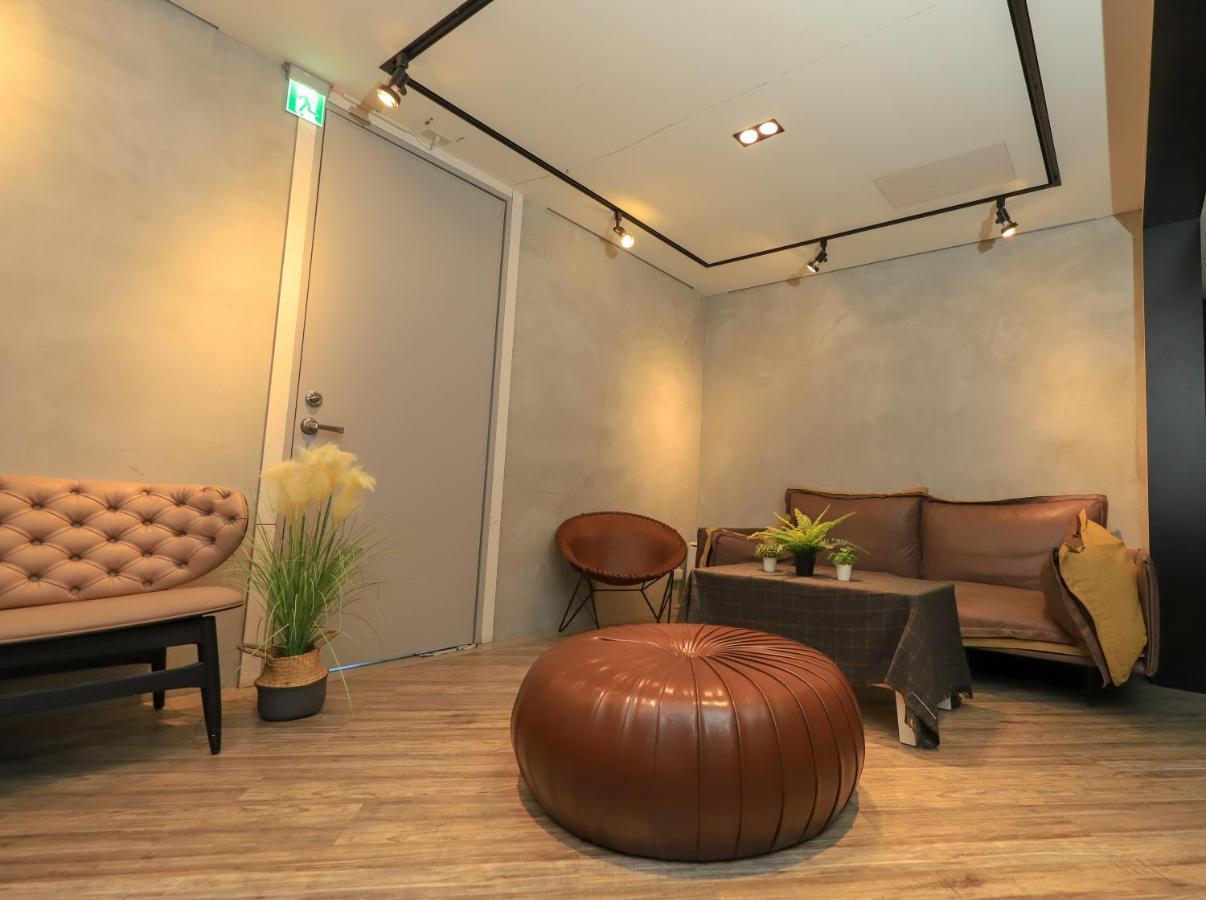Easylazy Inn Taichung Eksteriør bilde